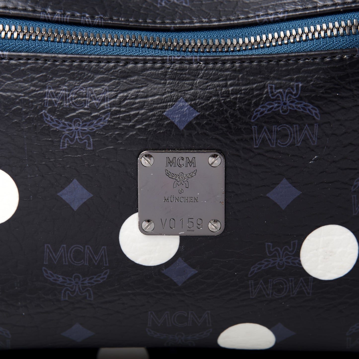 Wrinkled Visetos Small Craig & Karl Beyond Snowdome Backpack Black