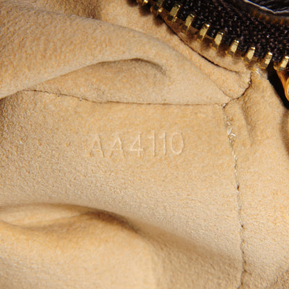 Louis Vuitton Monogram Pochette Milla MM 7 of 7