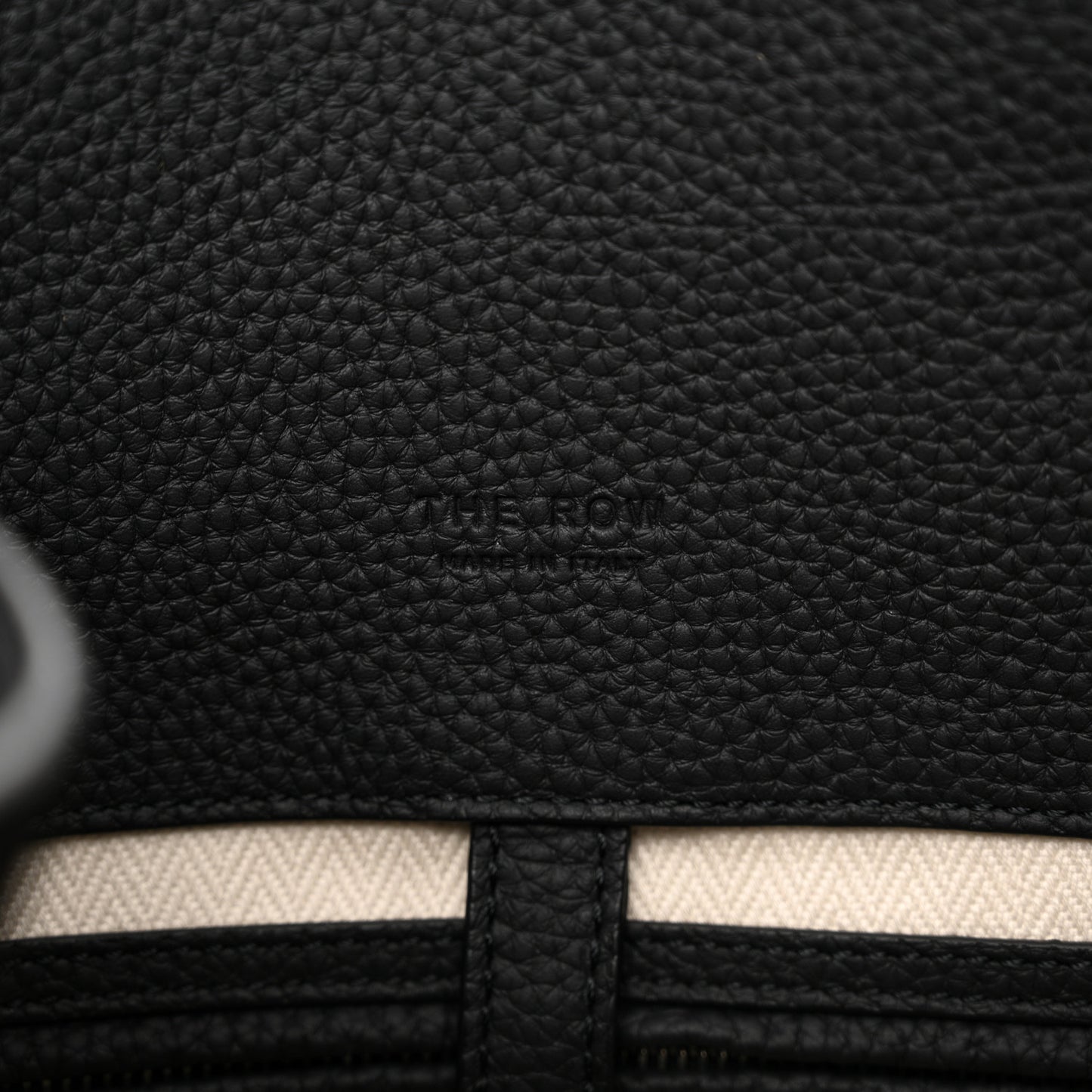 Matte Grained Calfskin Soft Margaux 15 Black
