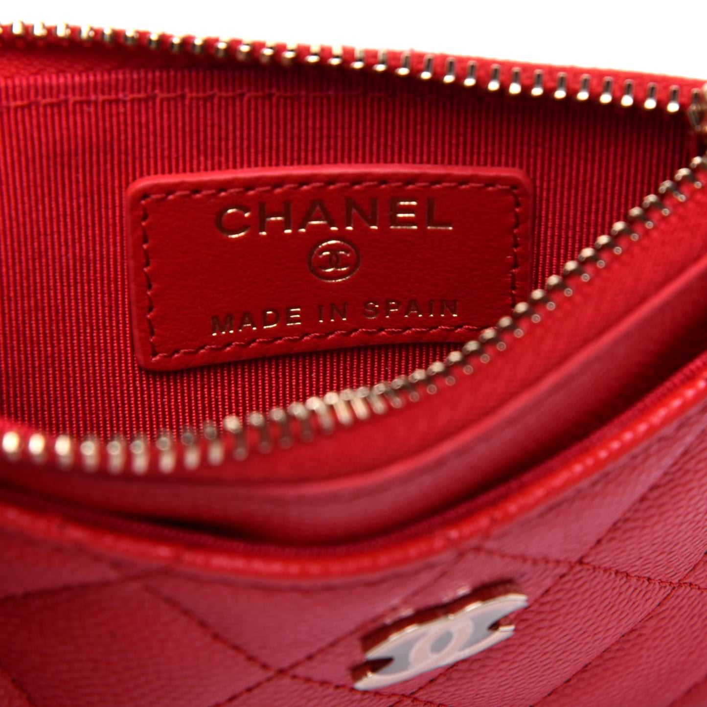Caviar Quilted CC Zip Card Holder Red