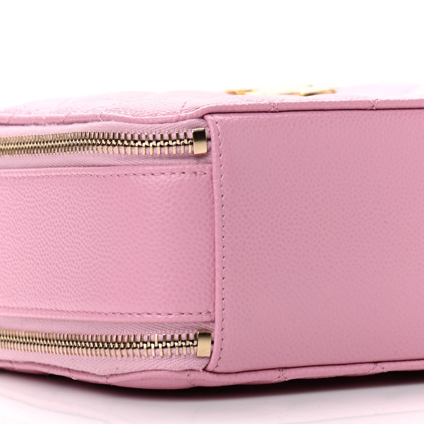Caviar Quilted Pick Me Up Small Vanity Case Light Pink