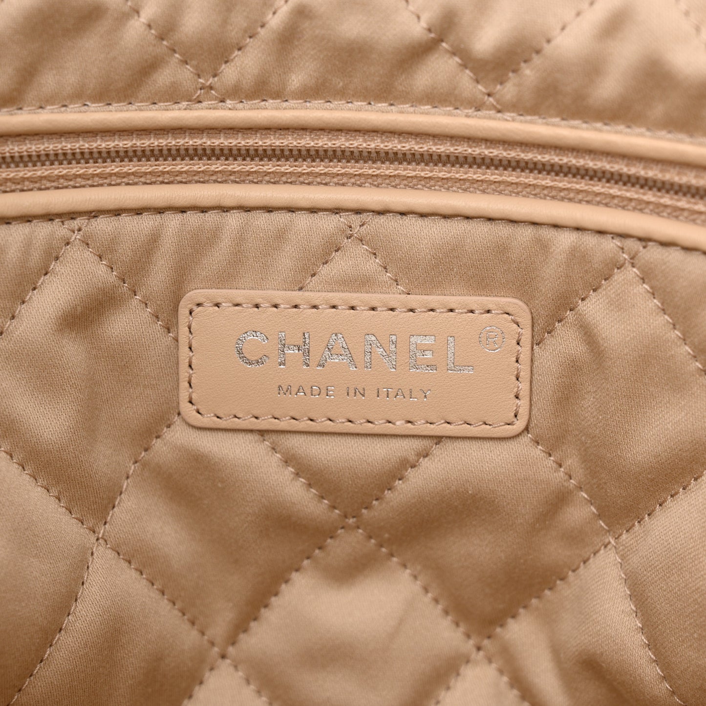 Shiny Calfskin Quilted Small Chanel 22 White