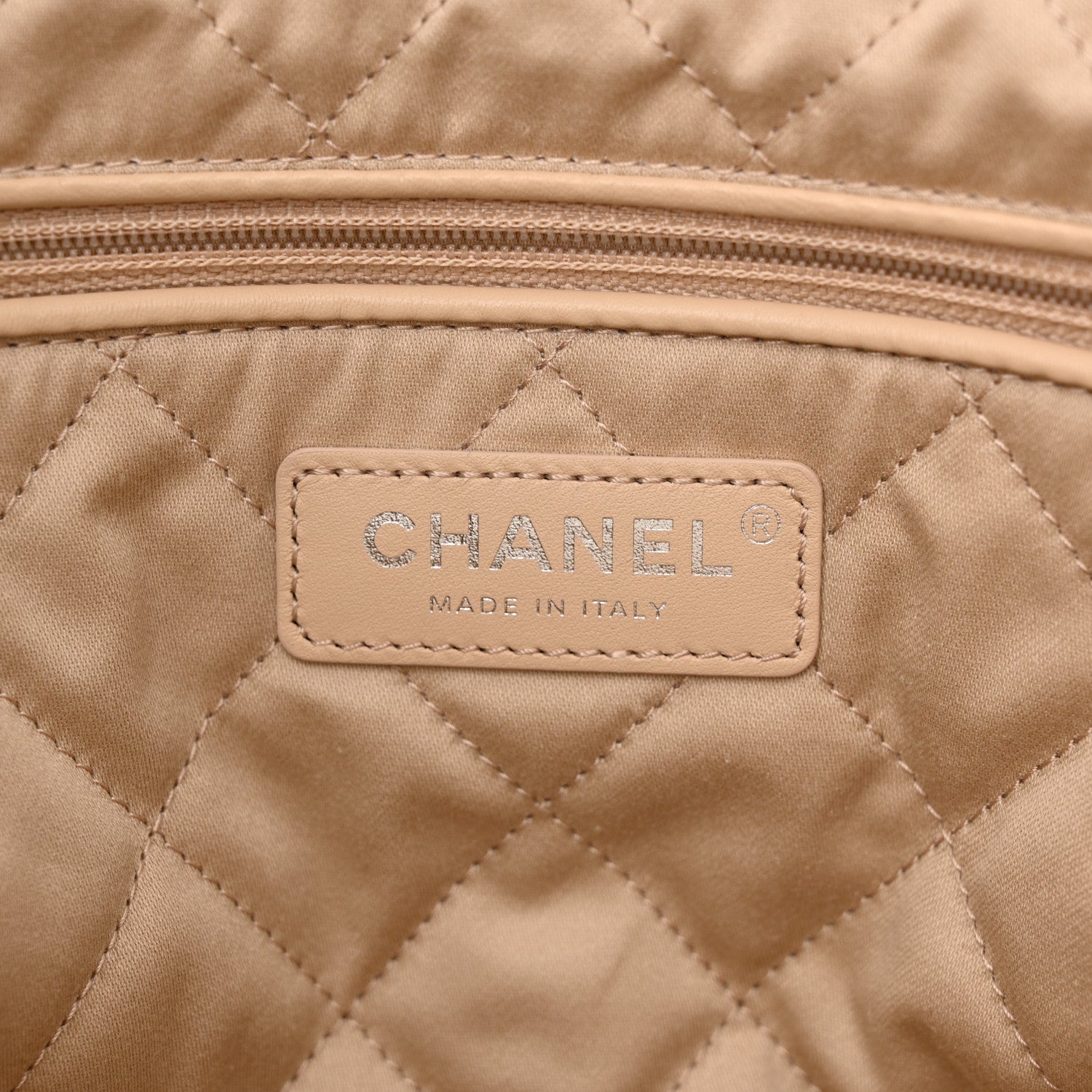 Chanel Shiny Calfskin Quilted Small Chanel 22 White 10 of 11