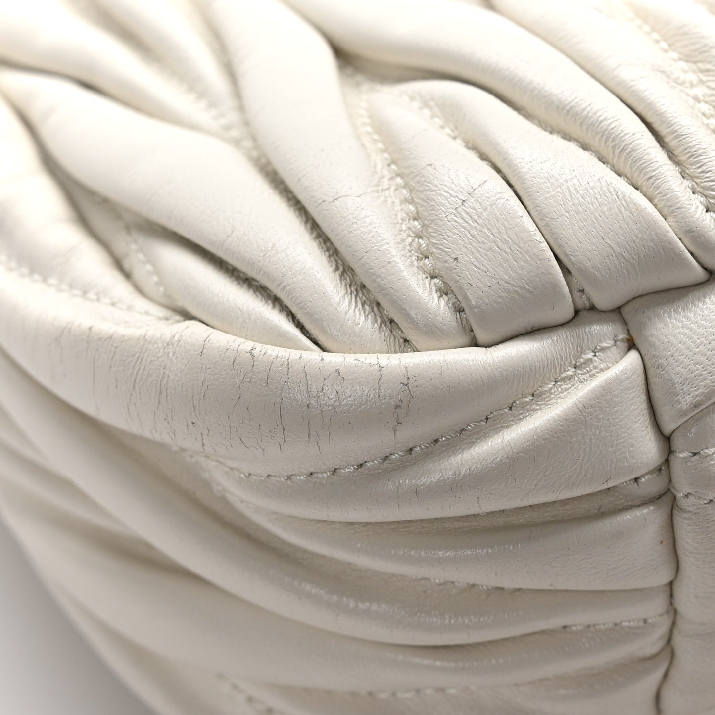 Nappa Matelasse Small Wander Hobo White