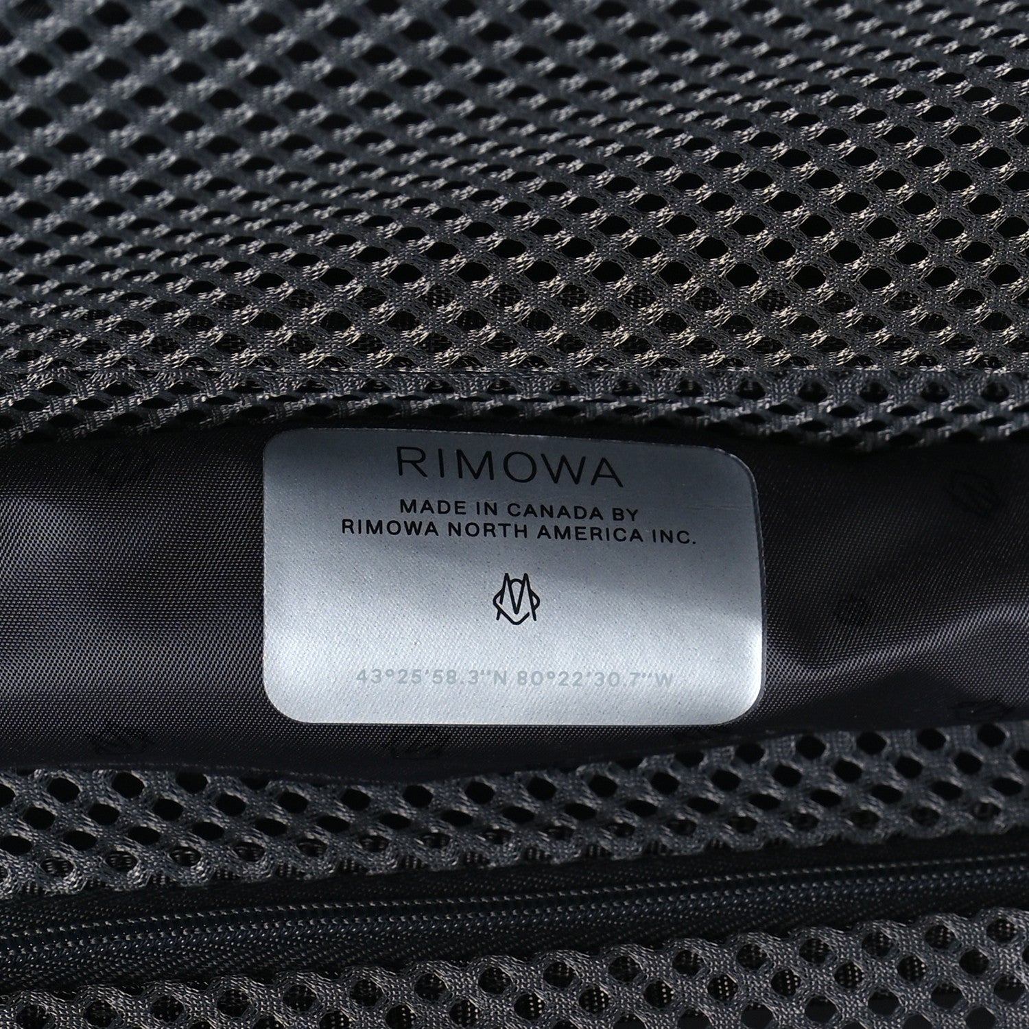 Rimowa Gloss Polycarbonate Essential Lite Cabin U Jade Green 5 of 9