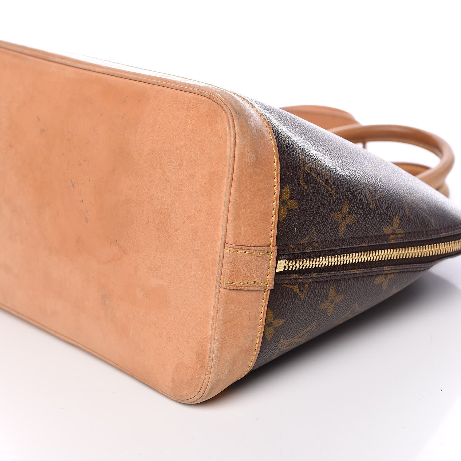 Louis Vuitton Monogram Alma PM 19 of 20