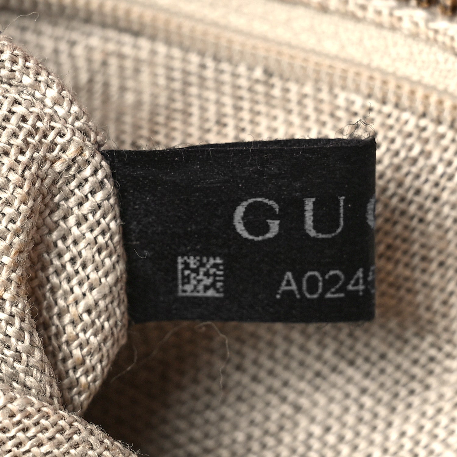 Gucci Soft Microguccissima Medium Crossbody Bag Soft Pink 8 of 14