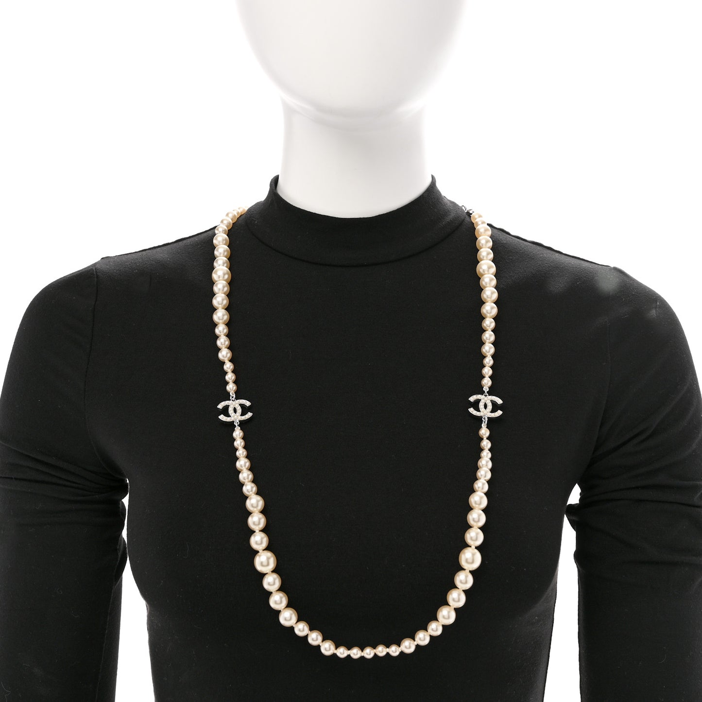 Graduated Pearl CC Long Necklace Silver