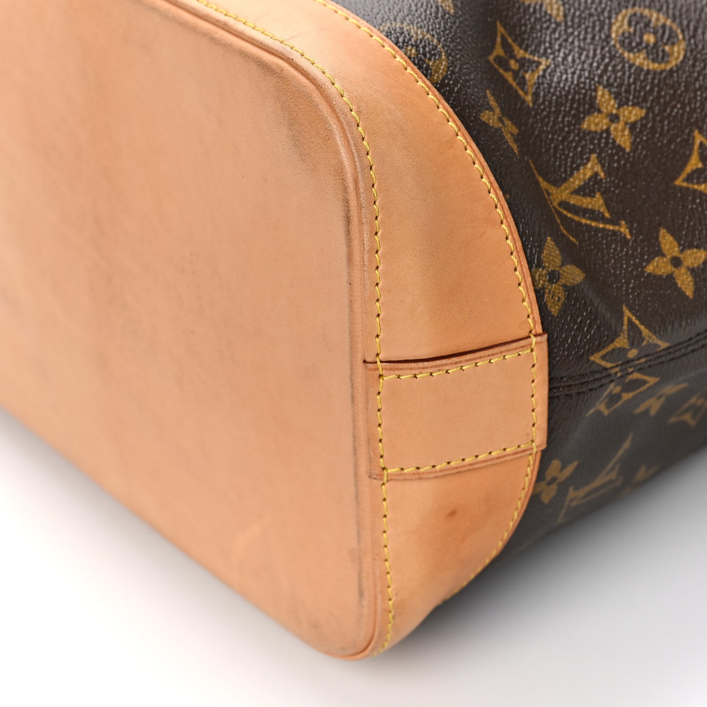 Monogram Lockit Vertical