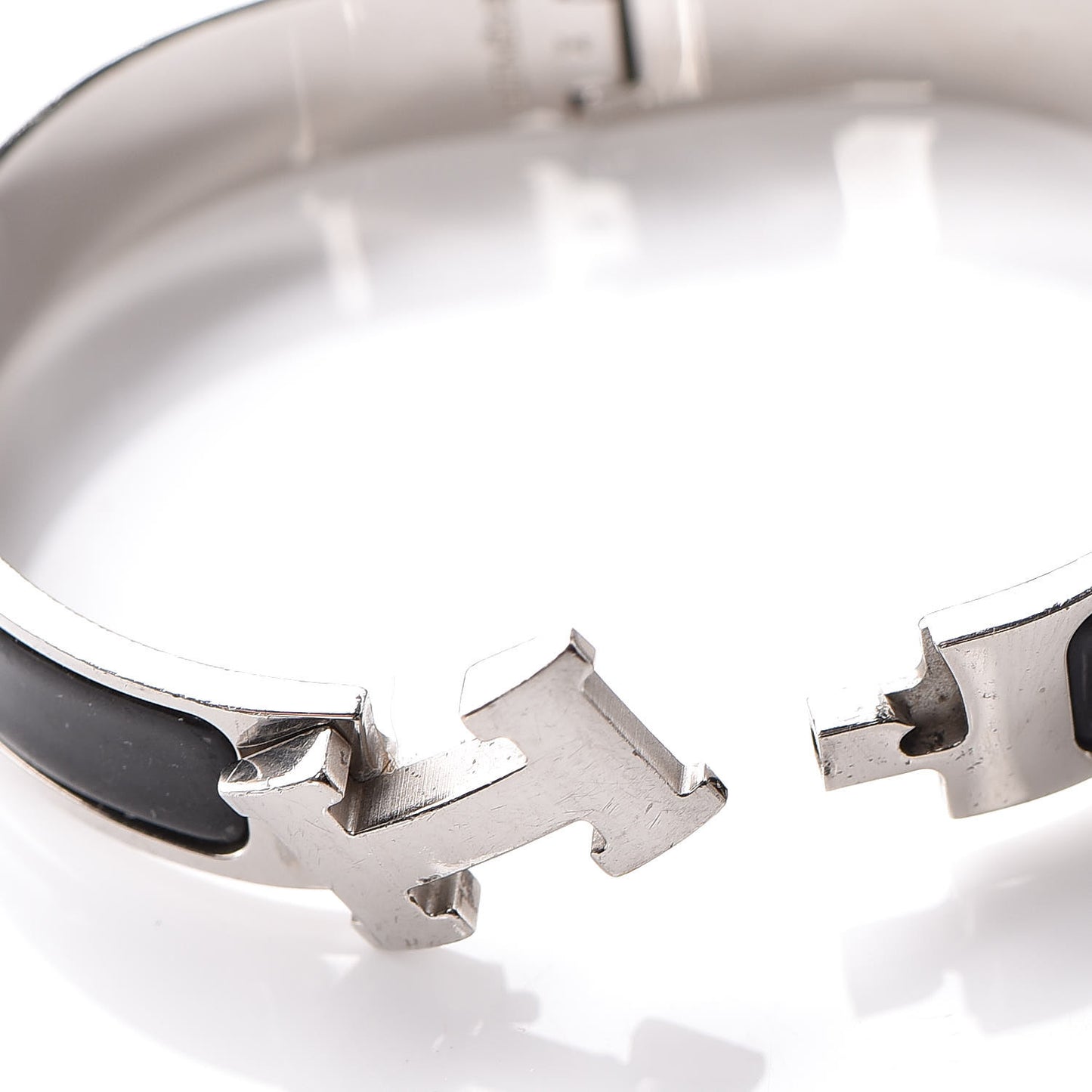 Enamel Narrow Clic Clac H Bracelet PM Black