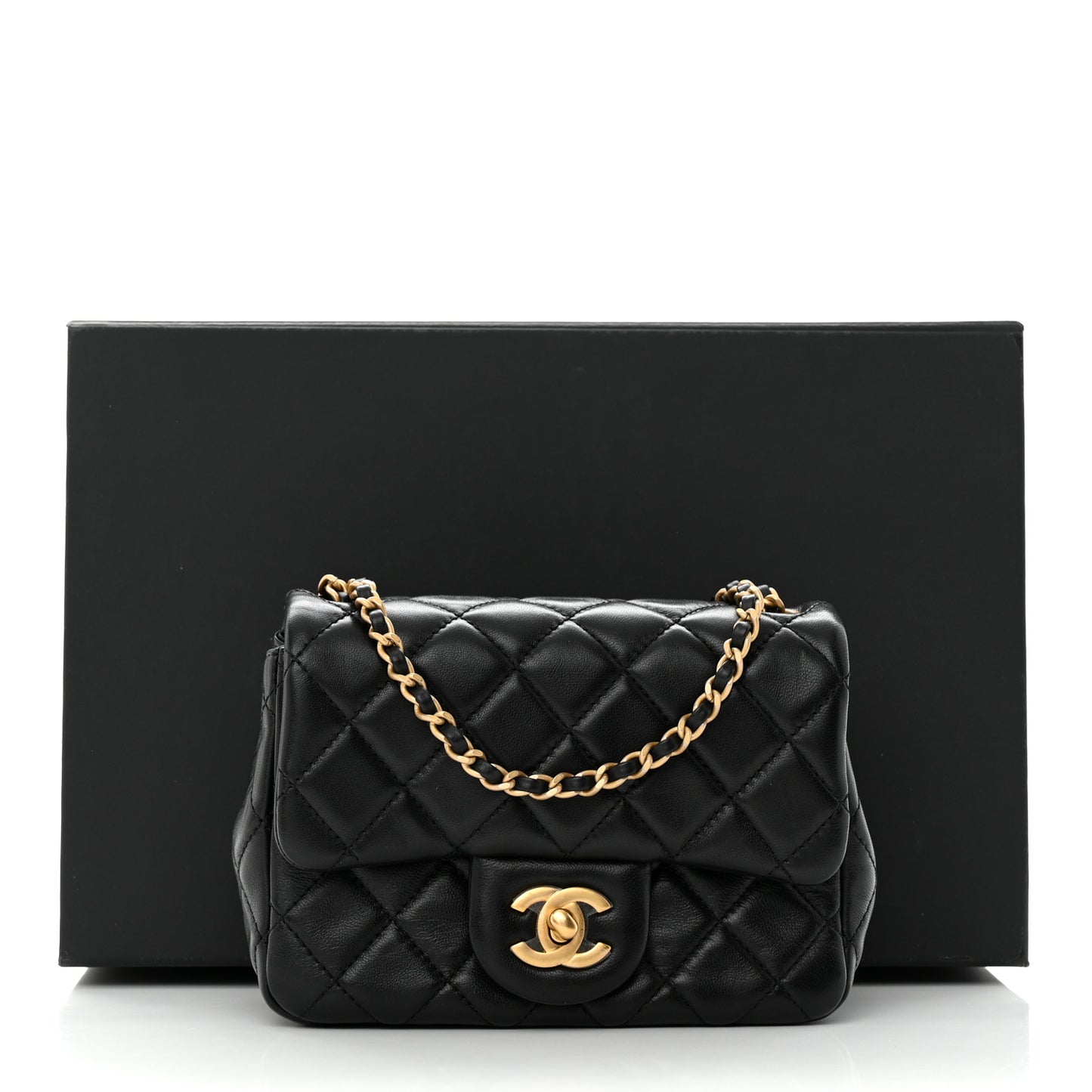 Lambskin Quilted Mini Pearl Crush Flap Black