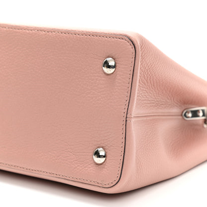 Louis Vuitton Taurillon Capucines MM Magnolia 9 of 10