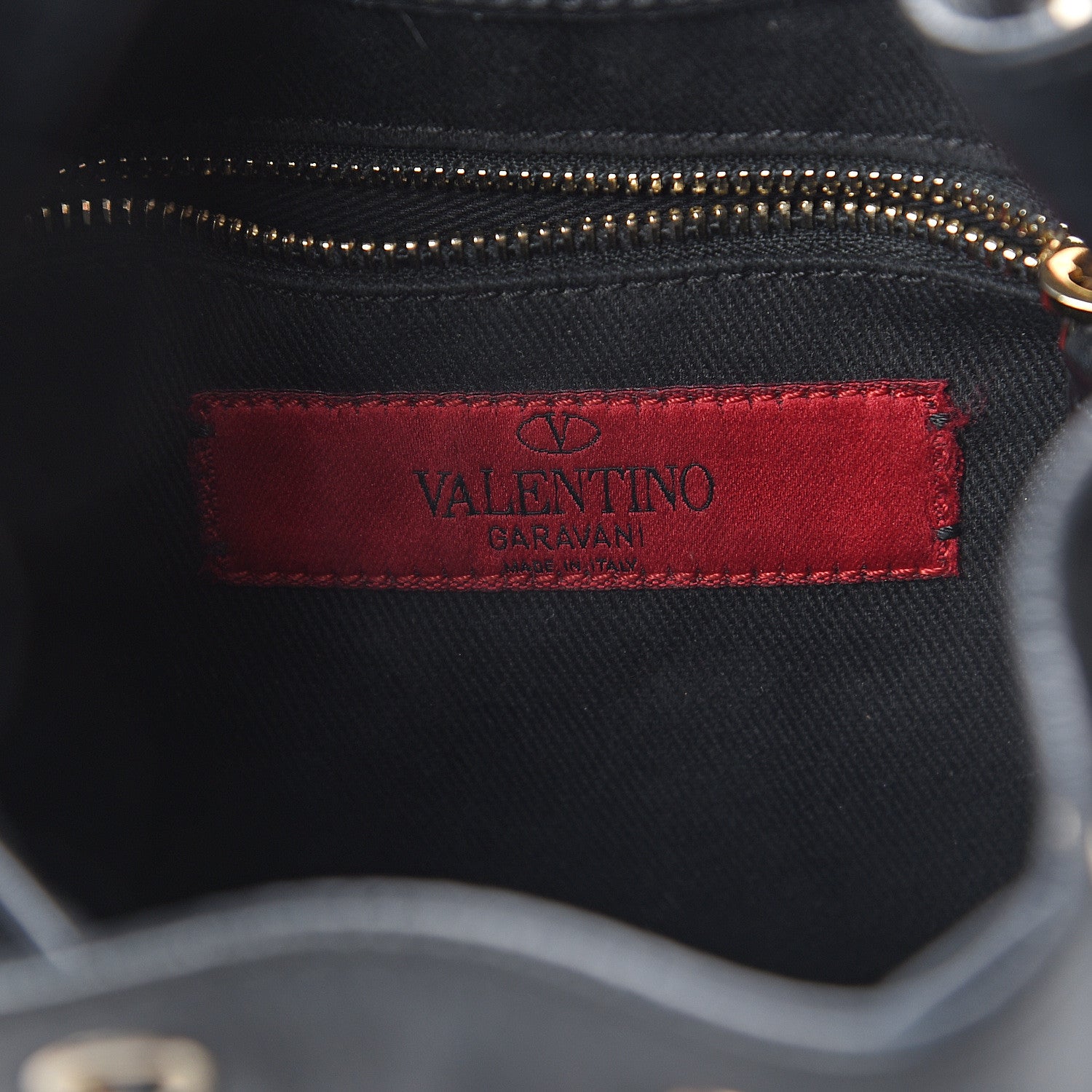 Valentino Garavani Vitello Rockstud Bucket Bag Black 5 of 8