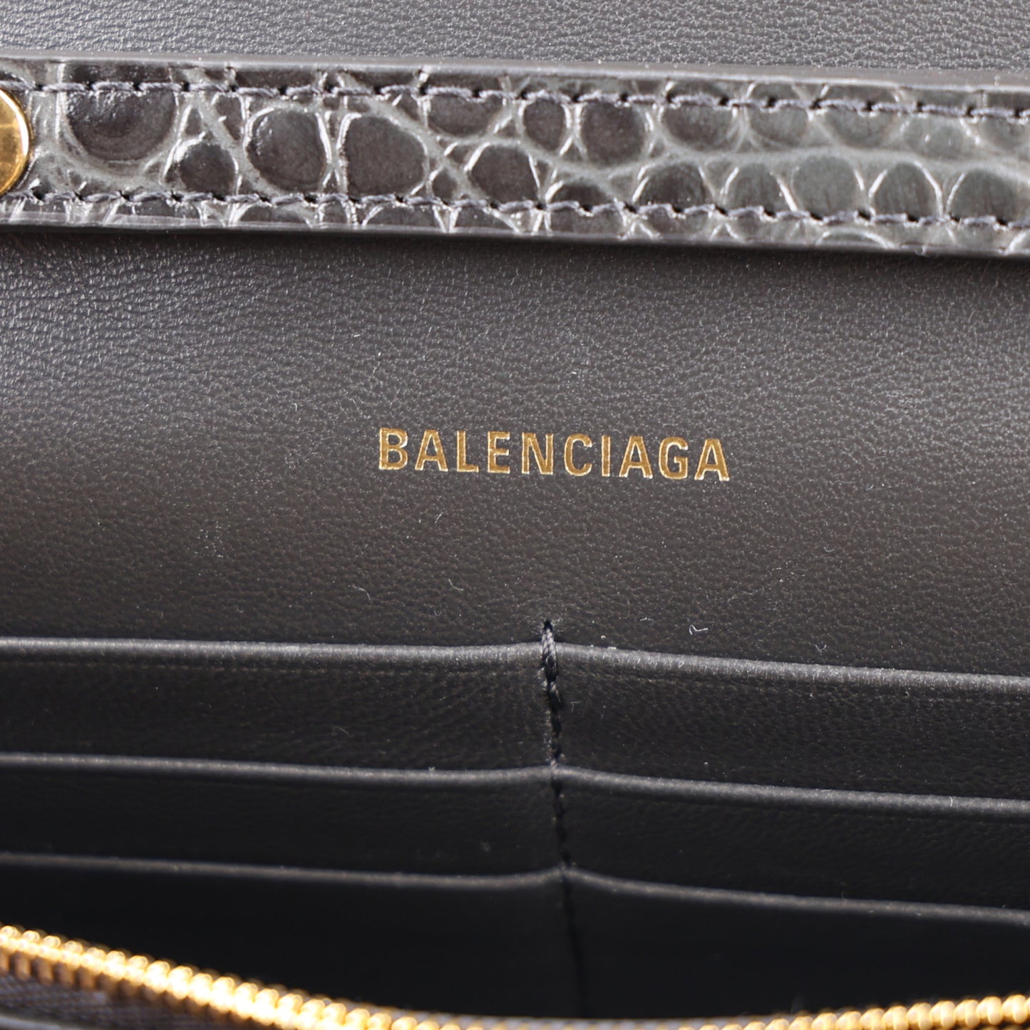 Shiny Calfskin Crocodile Embossed Hourglass Chain Bag Gris