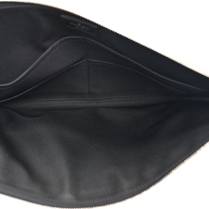 Louis Vuitton Taiga Pochette 24 Heures Black 5 of 9