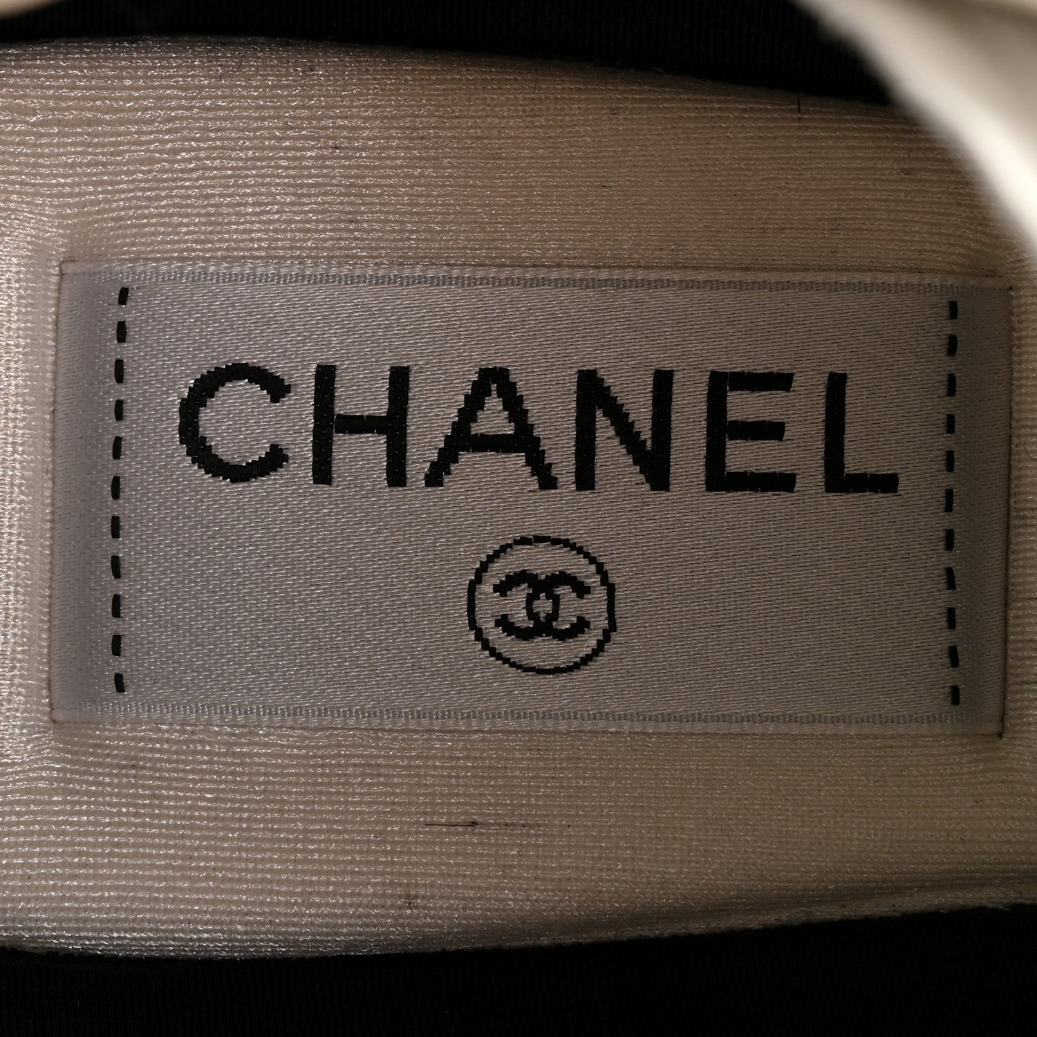 Chanel Calfskin CC Womens Sneakers 38 White 1862871 – FASHIONPHILE