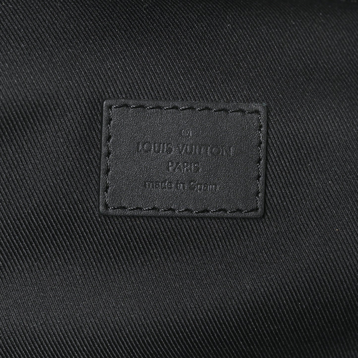 Damier Infini Avenue Sling Bag Onyx
