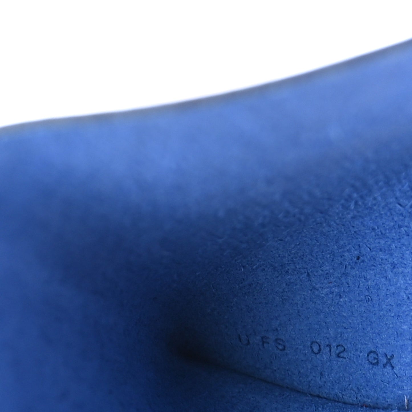 Epsom Tarmac PM Passport Holder Bleu Hydra