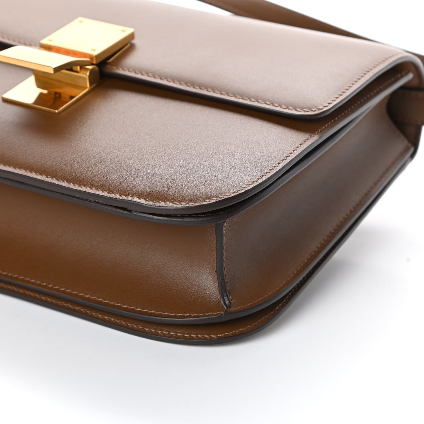 Box Calfskin Medium Classic Box Flap Bag Camel