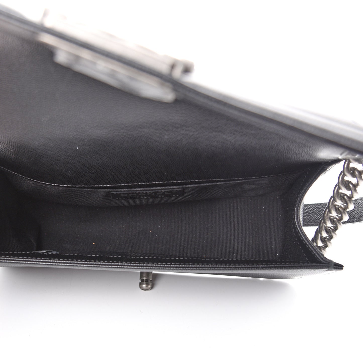 Caviar Quilted Medium Boy Flap Black