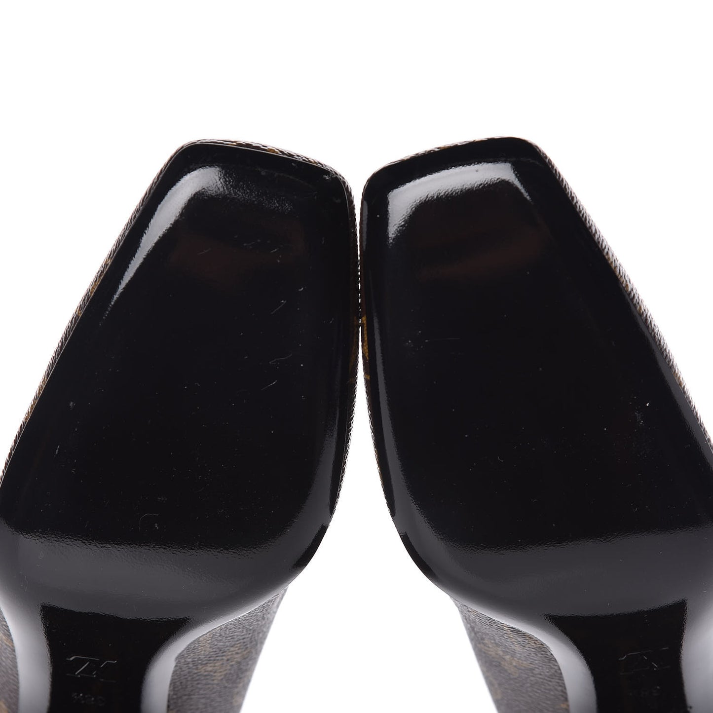 Monogram Madeleine Pumps 38.5