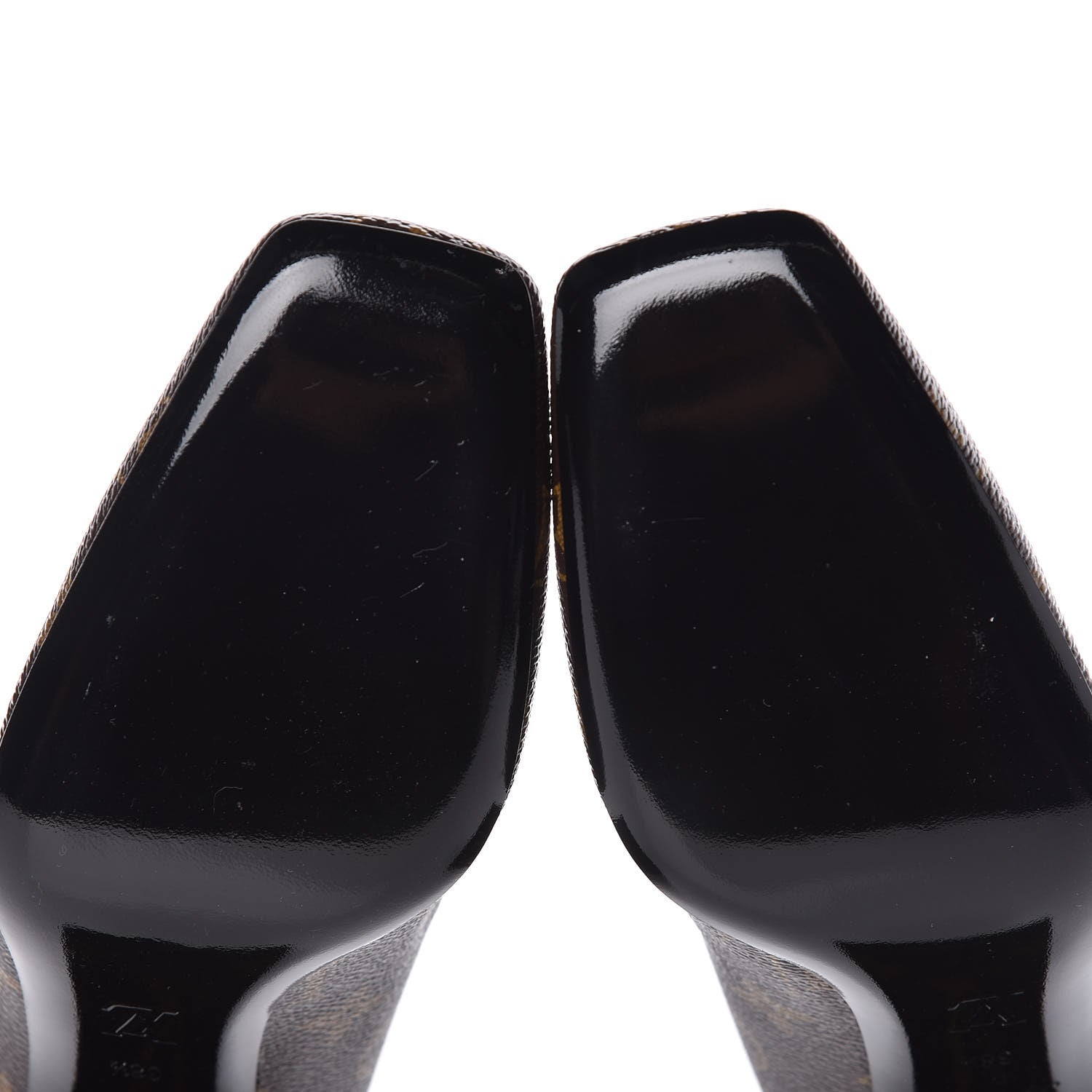 Louis Vuitton Monogram Madeleine Pumps 38.5 6 of 11