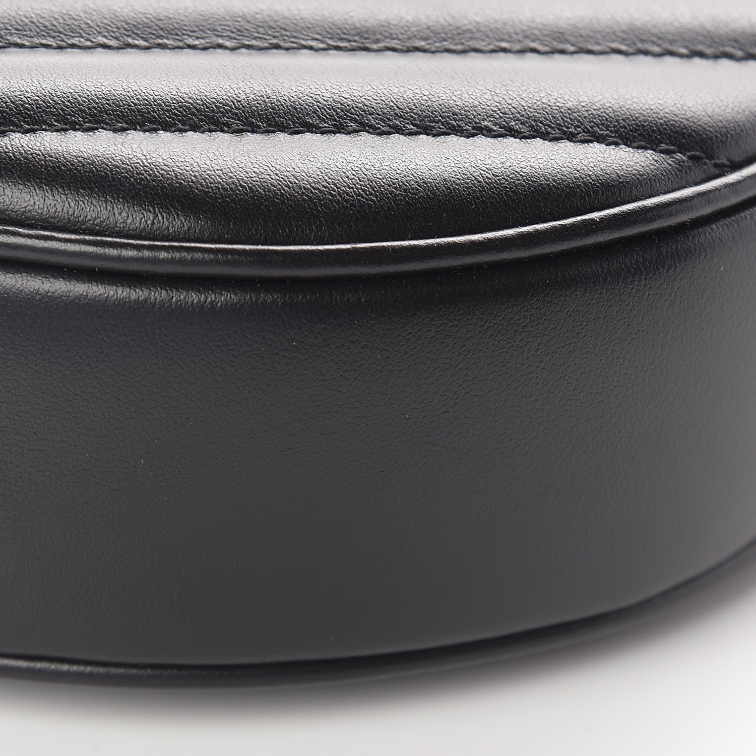 Saint Laurent Calfskin Matelasse Chevron Round Vinyle Camera Bag Black 9 of 9