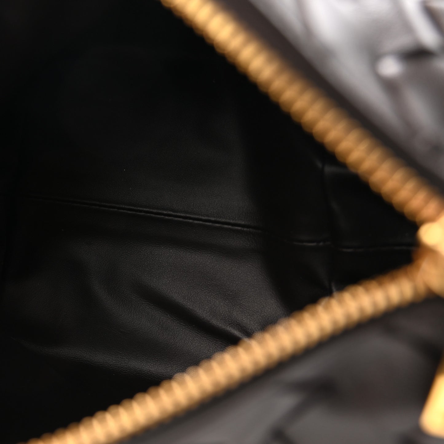 Calfskin Nappa Intrecciato Candy Wallace Fondant
