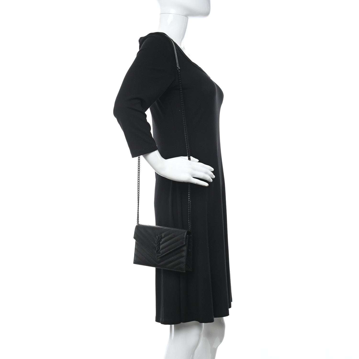 Saint Laurent Grain De Poudre Matelasse Chevron Monogram Monochrome Envelope Chain Wallet Black 3 of 13