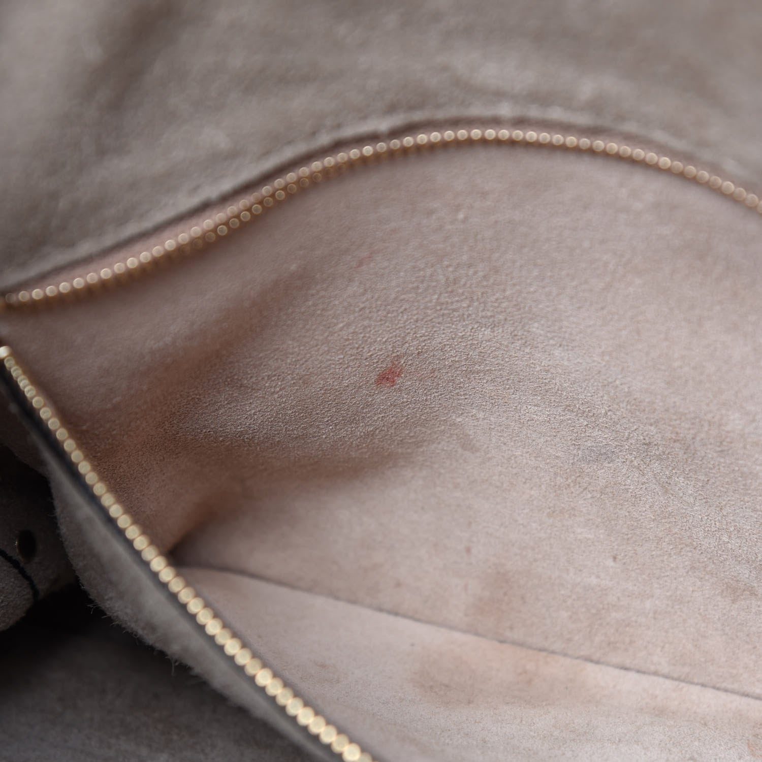 Valentino Garavani Pebbled Calfskin Rockstud Boston Duffle Bag Poudre 9 of 12