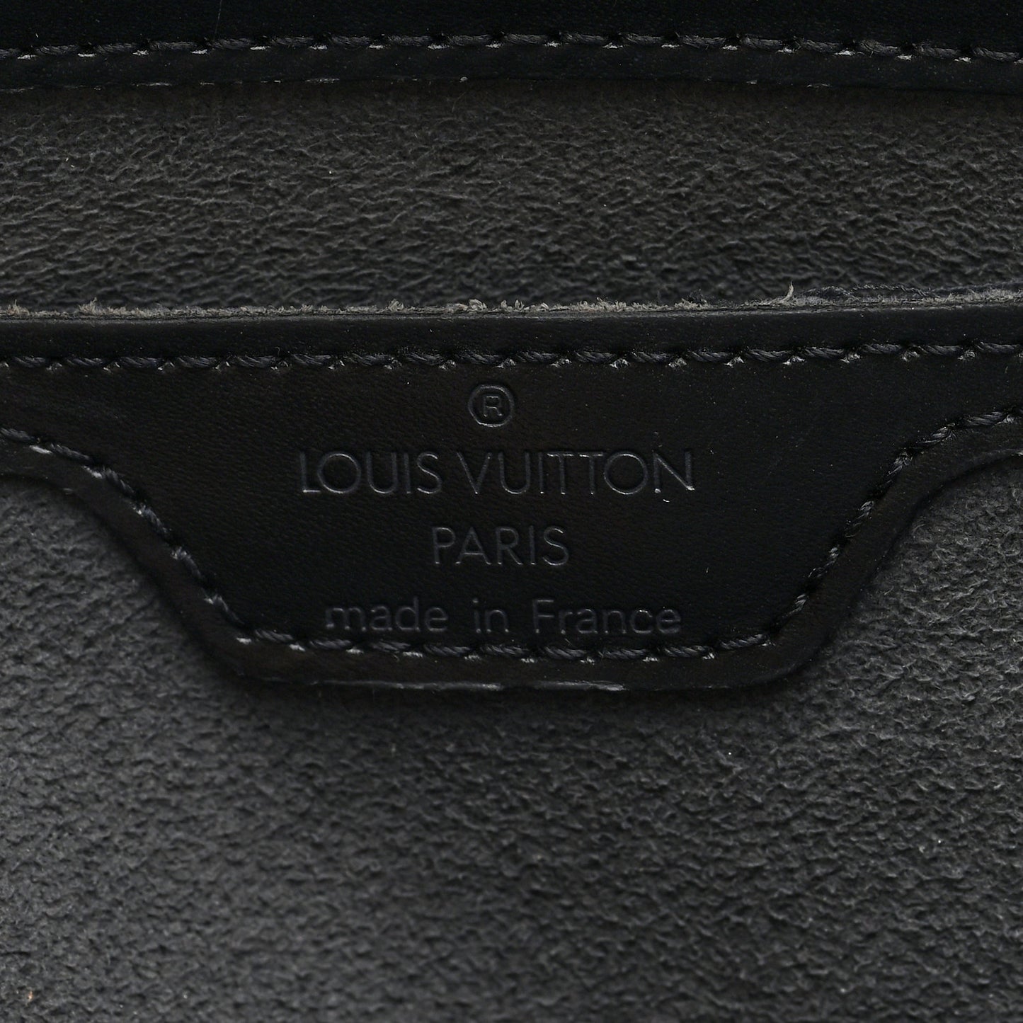 Epi Saint Jacques PM Long Straps Black