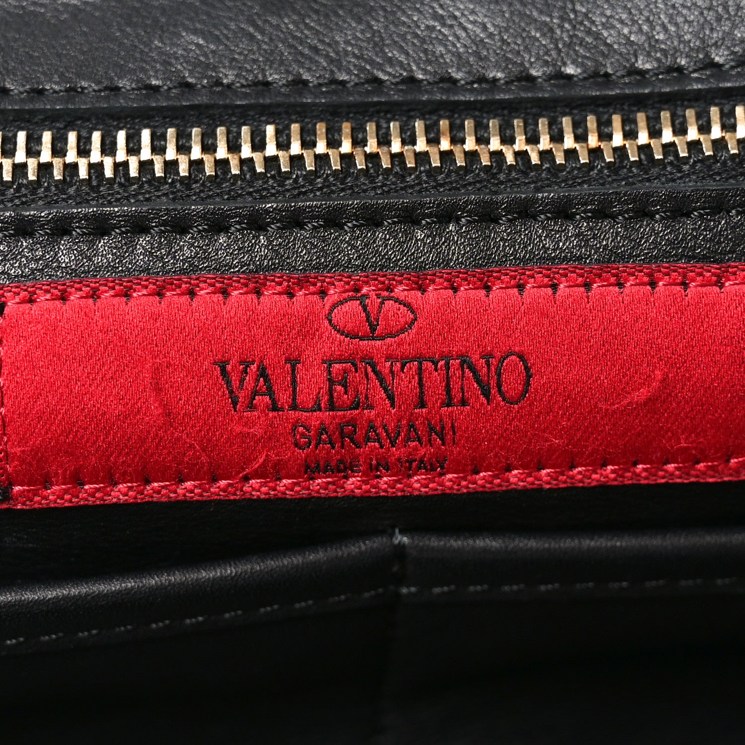 Valentino Garavani Vitello Medium Rockstud Tote Tote Black 6 of 9