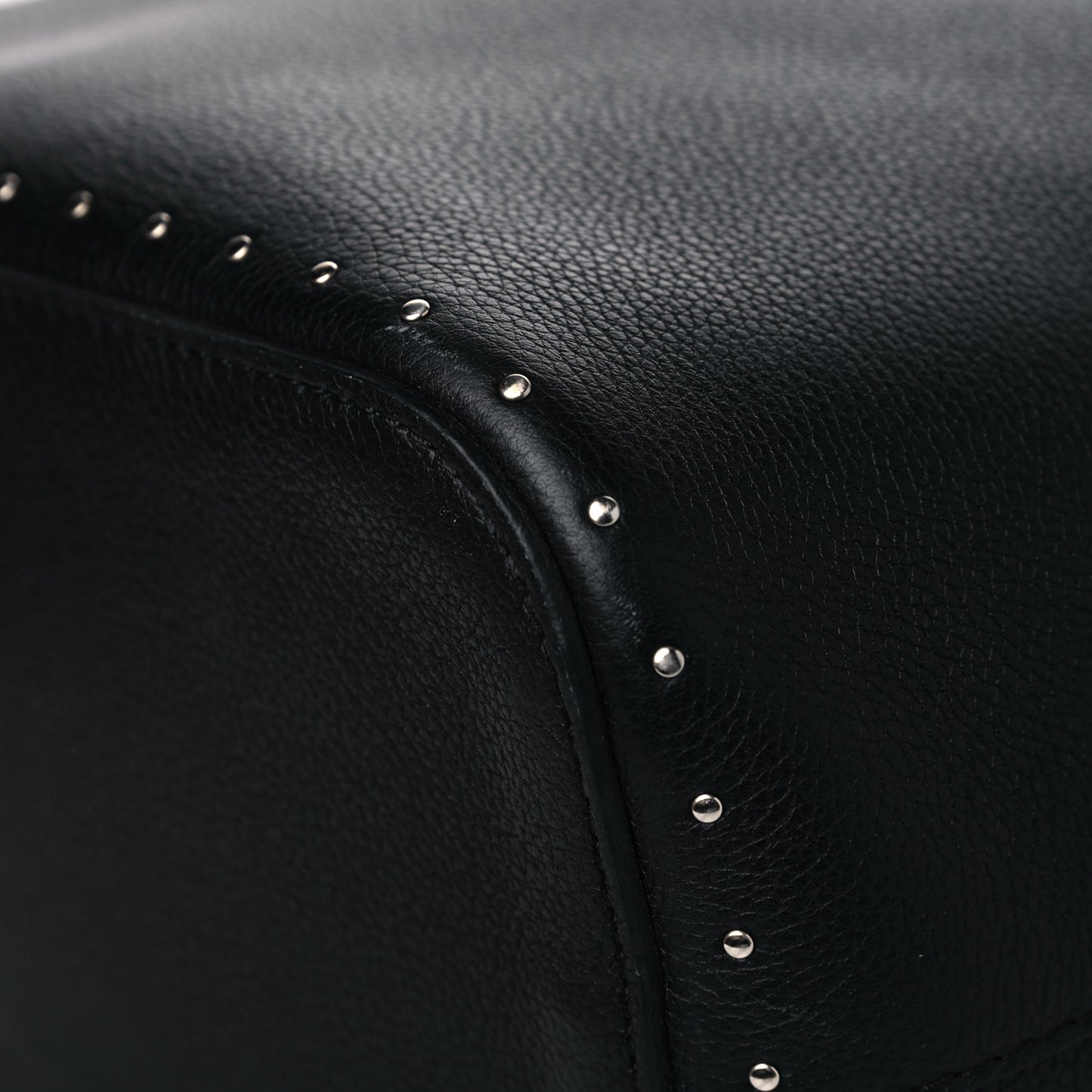 Soft Calfskin Lockme Studs Bucket Black