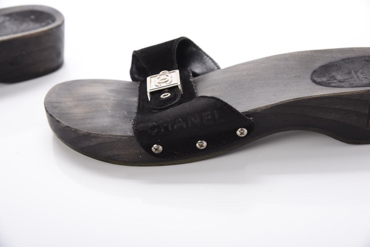 Suede CC Buckle Clogs 40 Black
