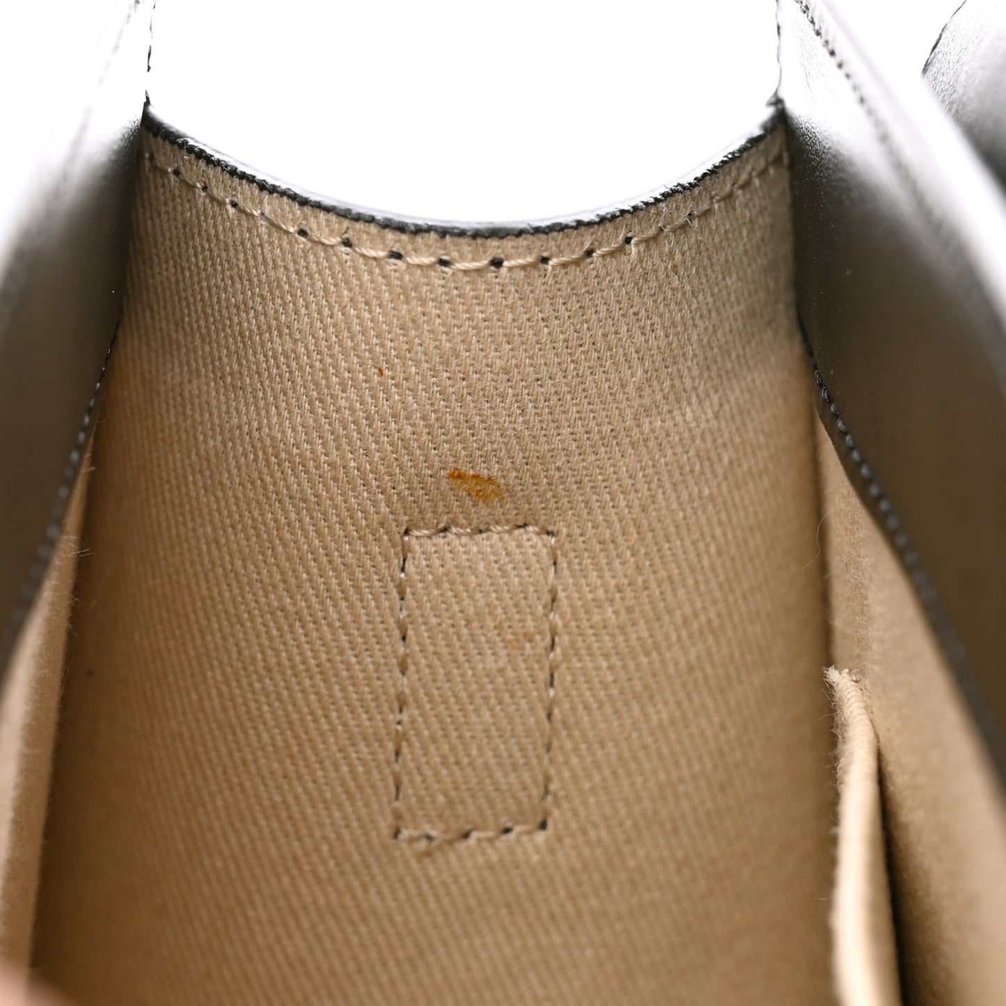 Smooth Calfskin Le Grand Chiquito Black