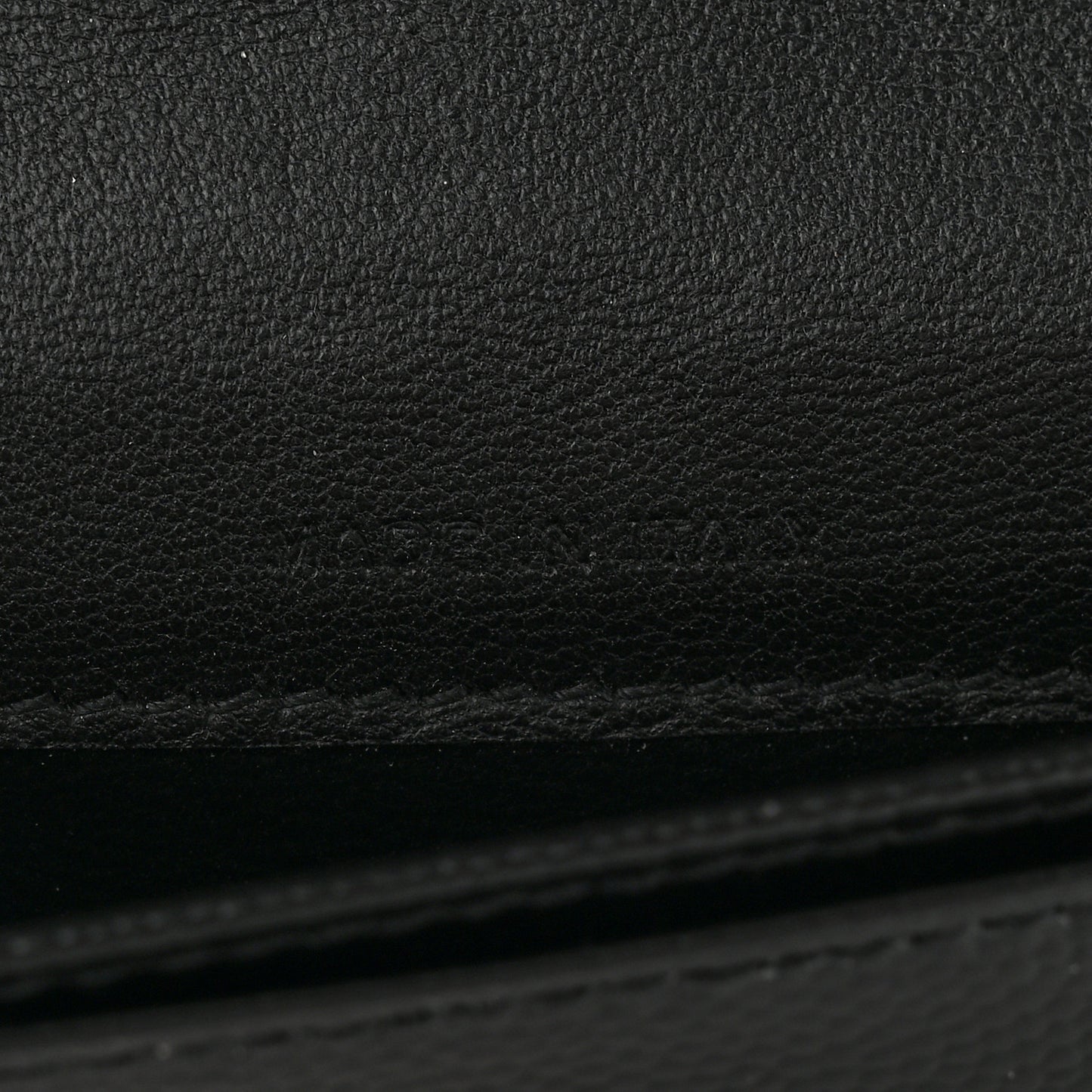 Grain De Poudre Matelasse Chevron Monogram Flap Card Case Black