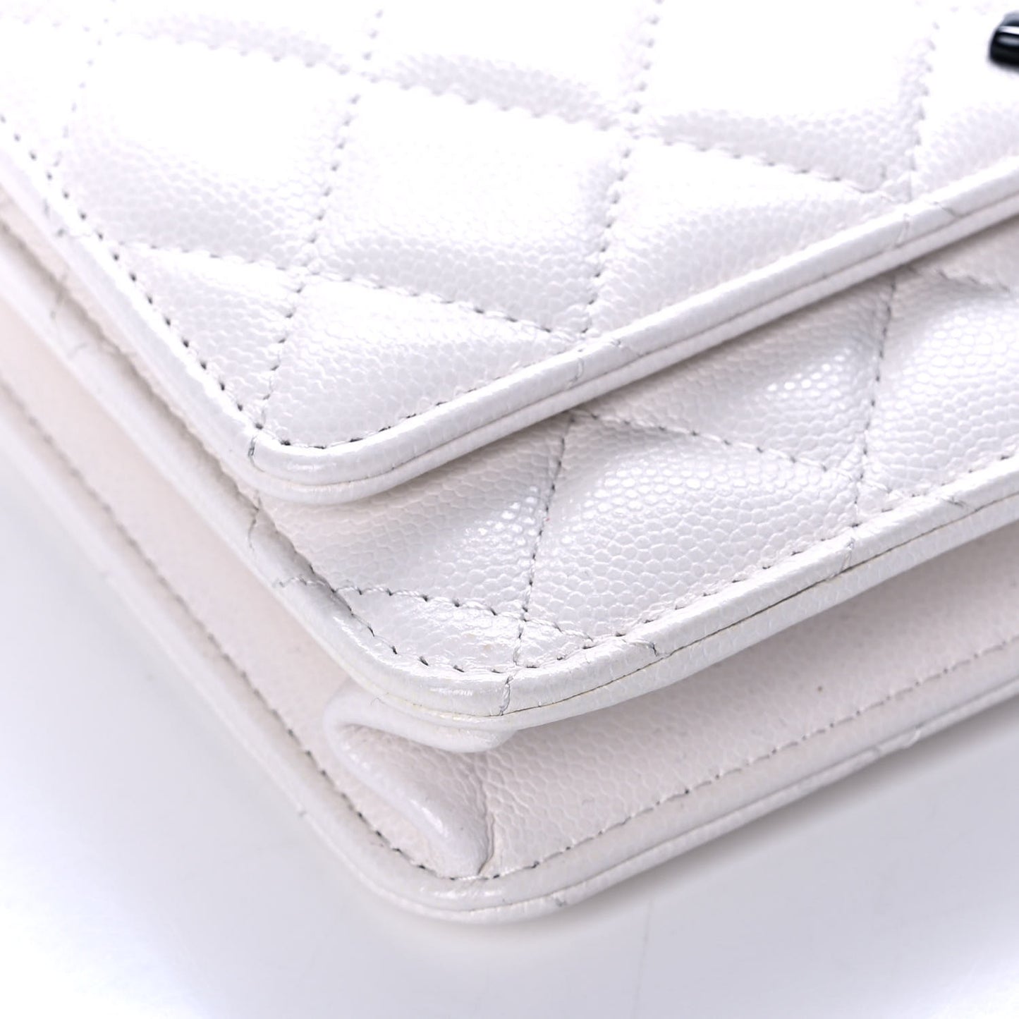 Caviar Quilted My Everything Wallet On Chain WOC White