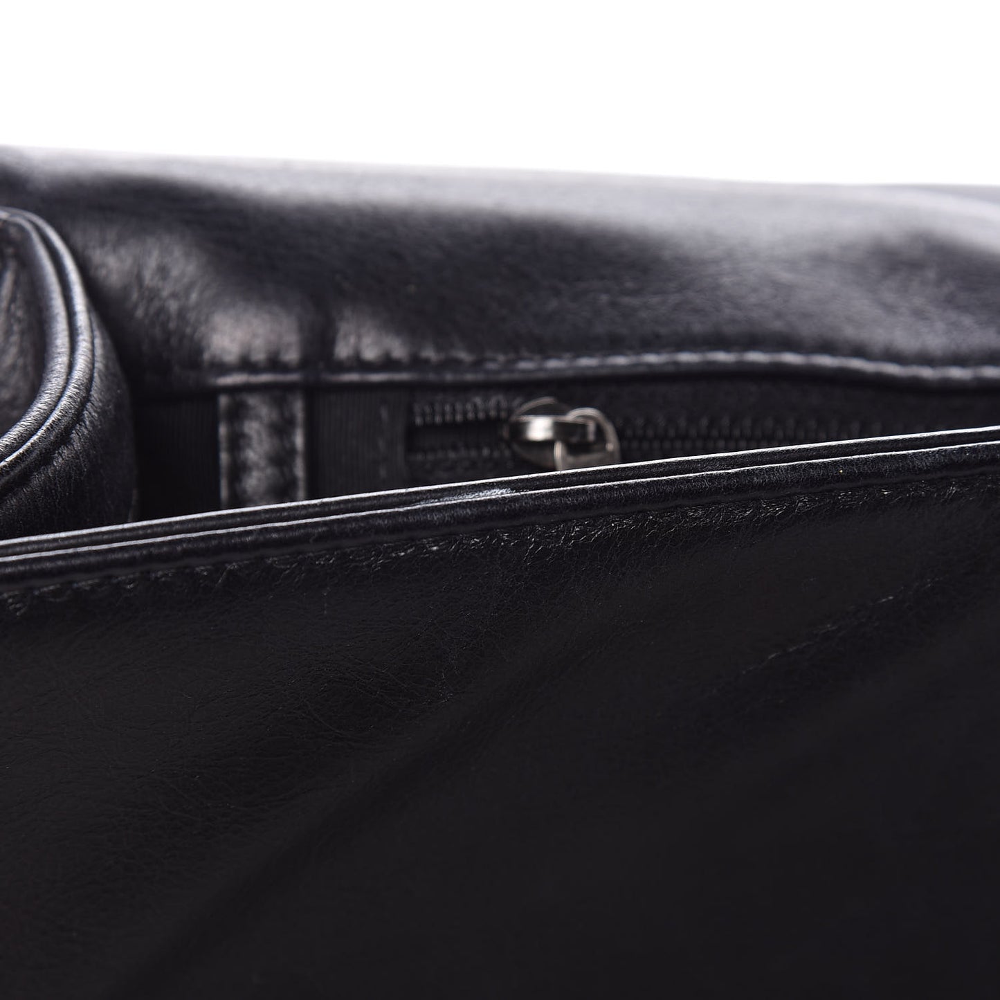 Calfskin Embossed Stitch Large Boy Flap Black