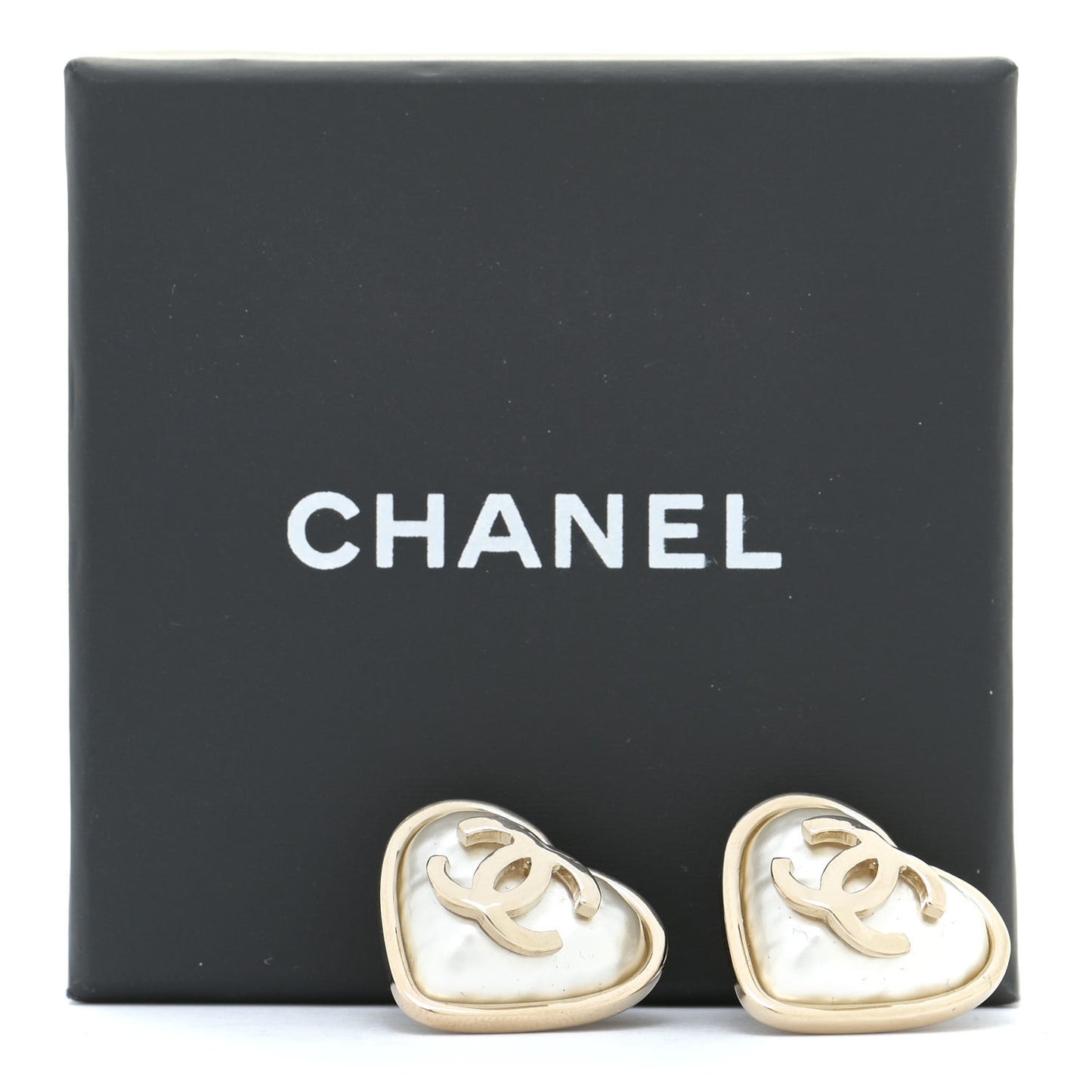 Pearl CC Heart Earrings Gold