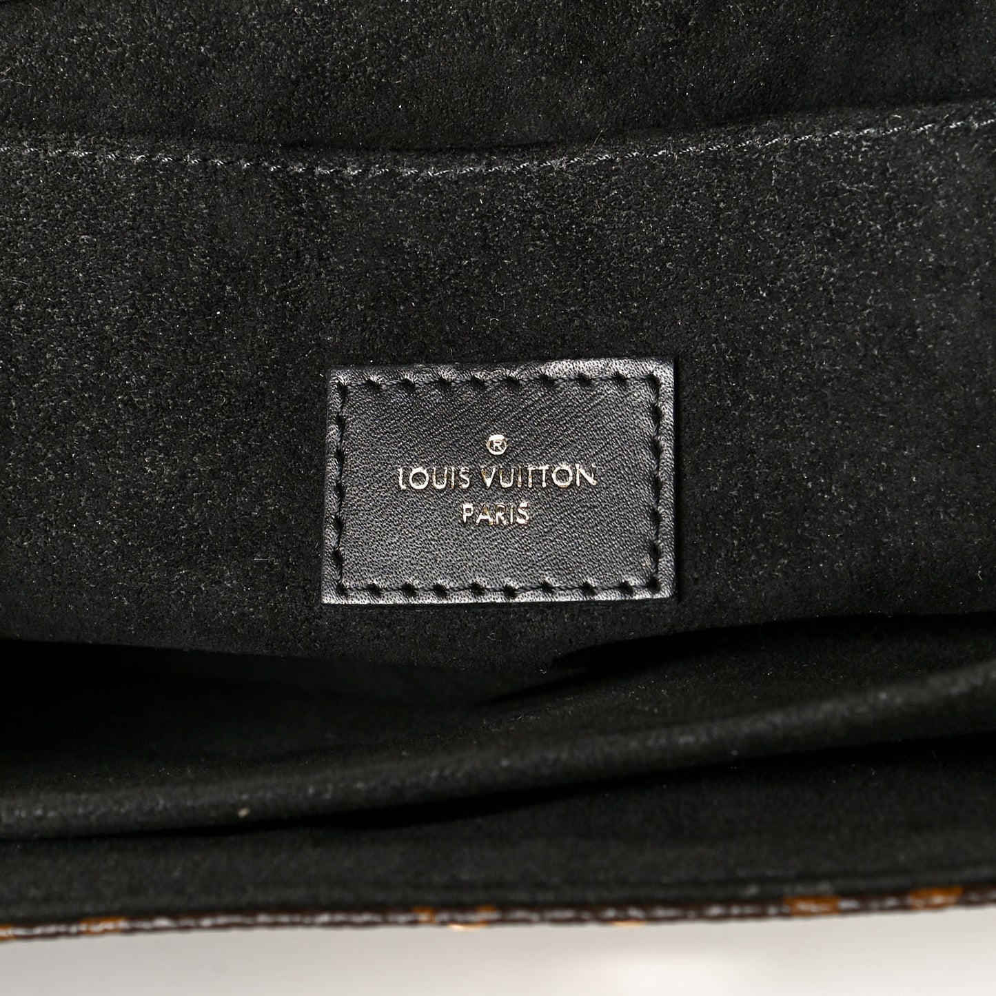 Reverse Monogram Pochette Metis