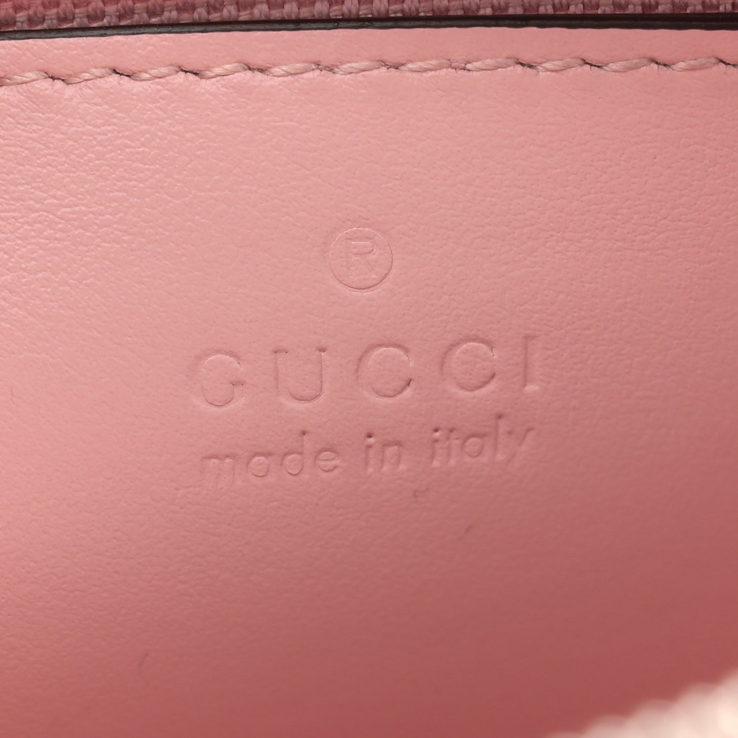 Calfskin Matelasse Monochrome Mini GG Marmont Chain Shoulder Bag Perfect Pink