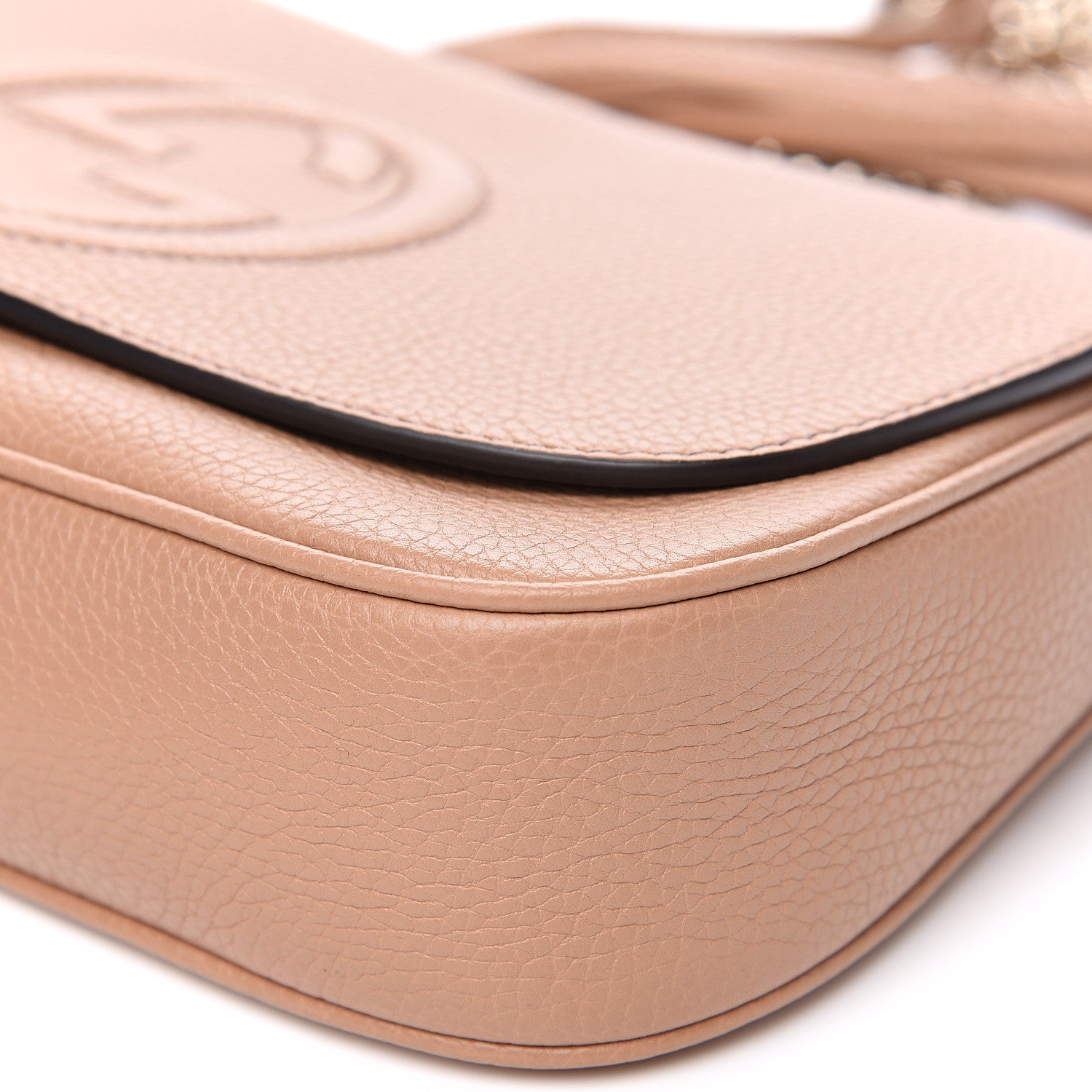 Gucci Pebbled Calfskin Medium Soho Flap Crossbody Camelia 8 of 9
