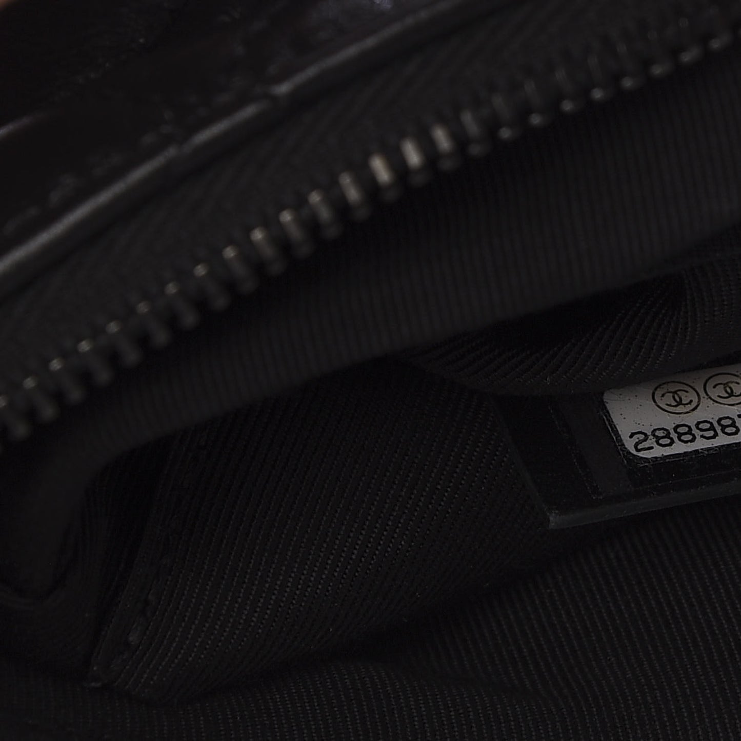 Aged Calfskin Quilted Medium Reissue Cosmetic Case So Black