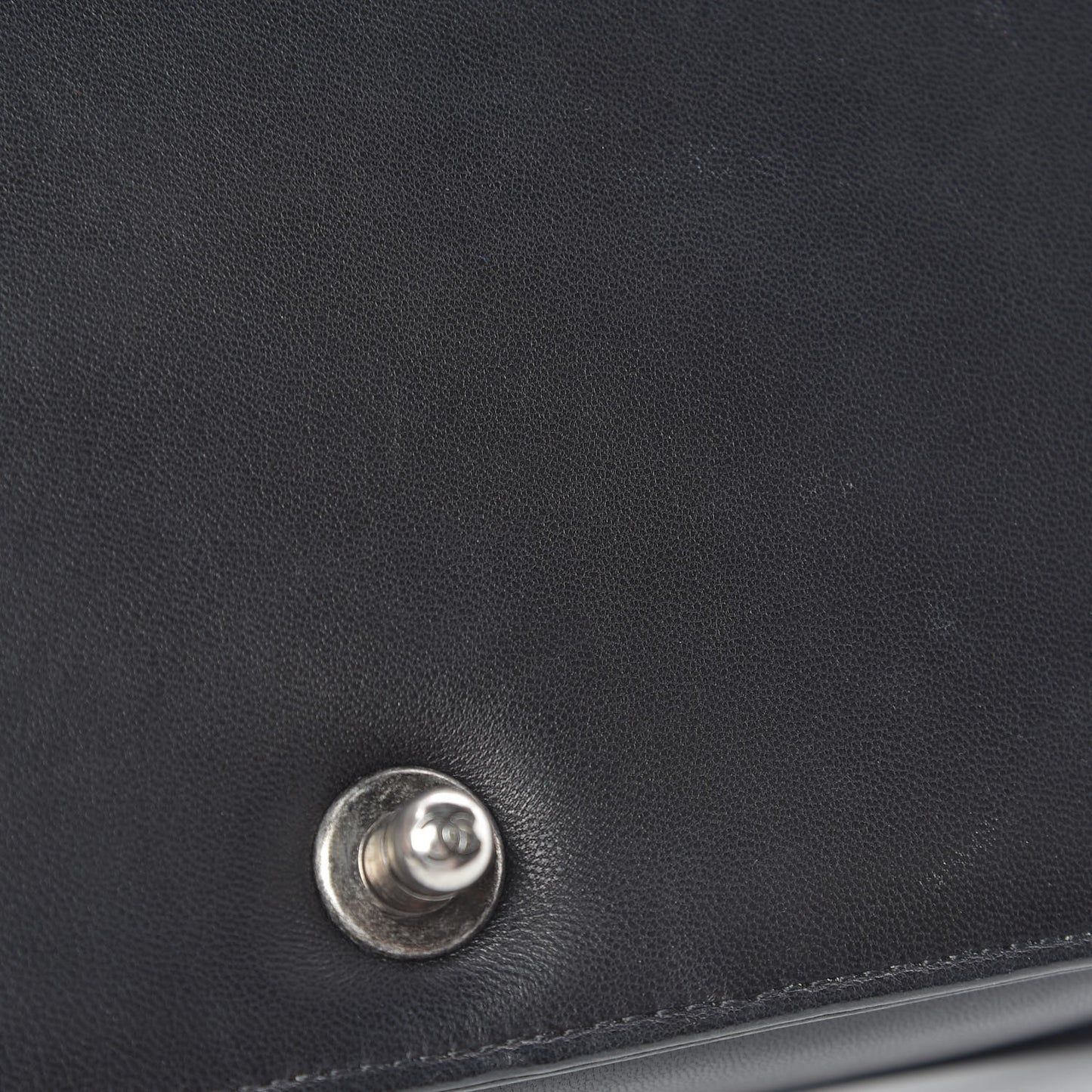 Lambskin Stitched Medium Boy Flap Black