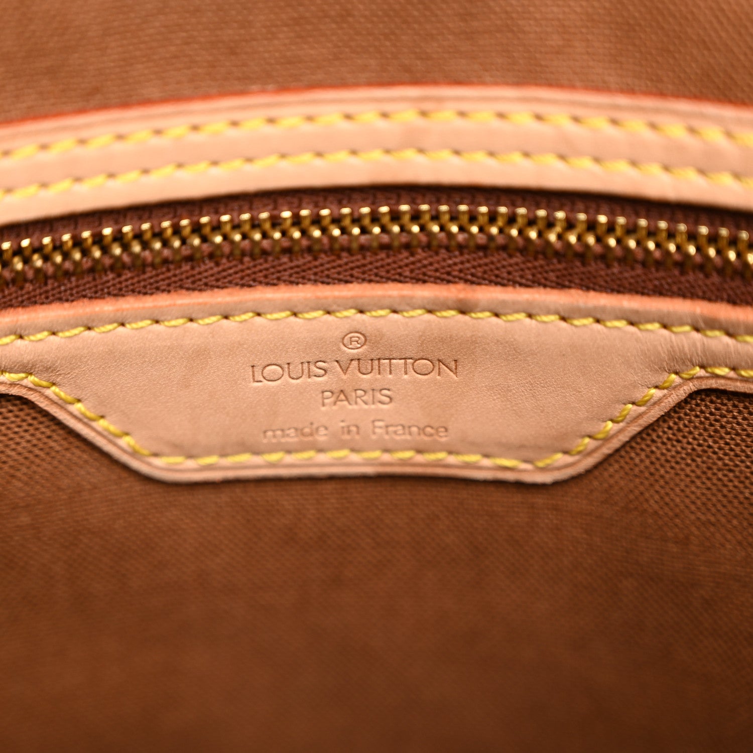 Louis Vuitton Monogram Cabas Mezzo 6 of 9
