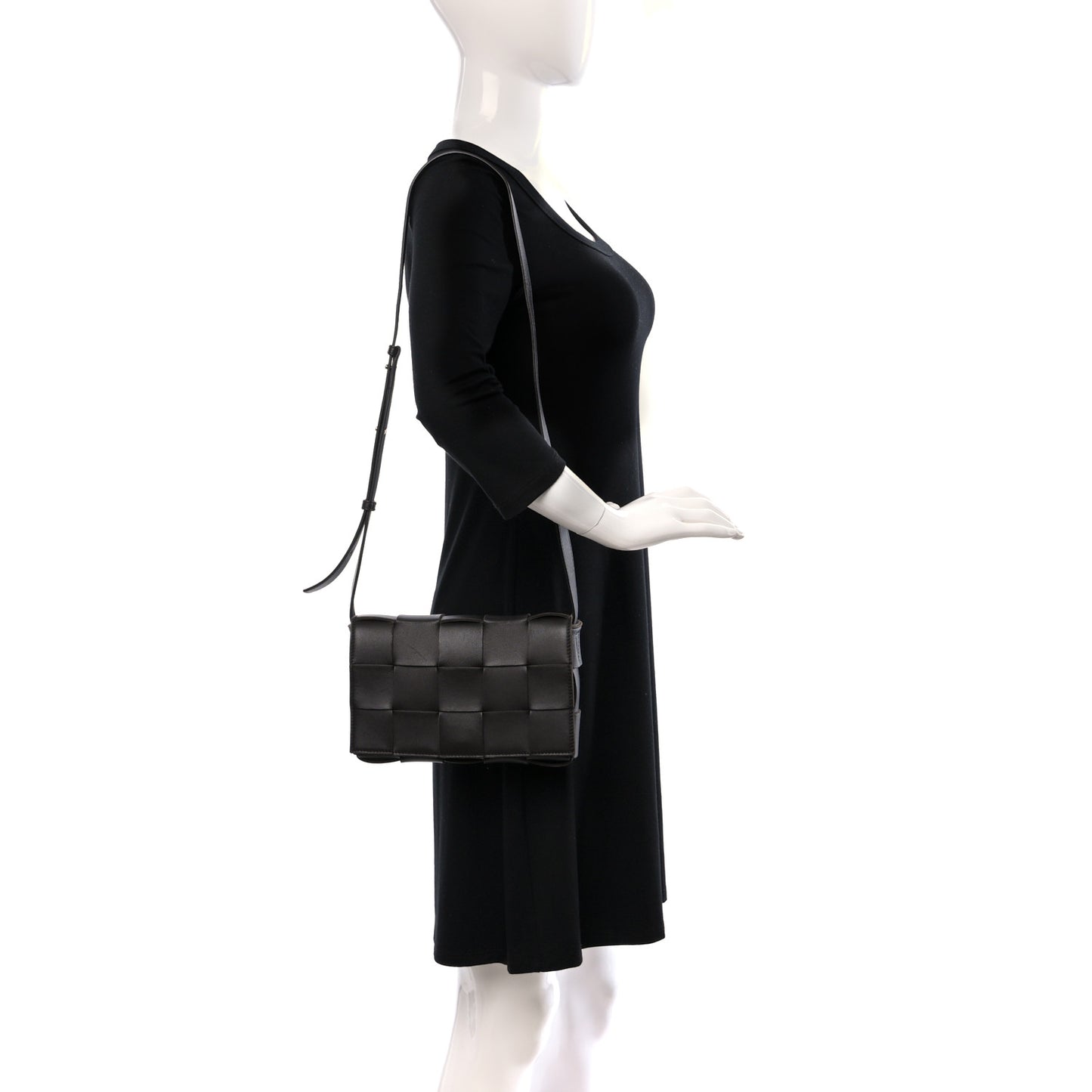 Lambskin Maxi Intrecciato Cassette Crossbody Bag Fondant