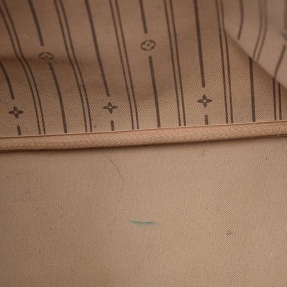 Louis Vuitton Monogram Neverfull MM 13 of 16