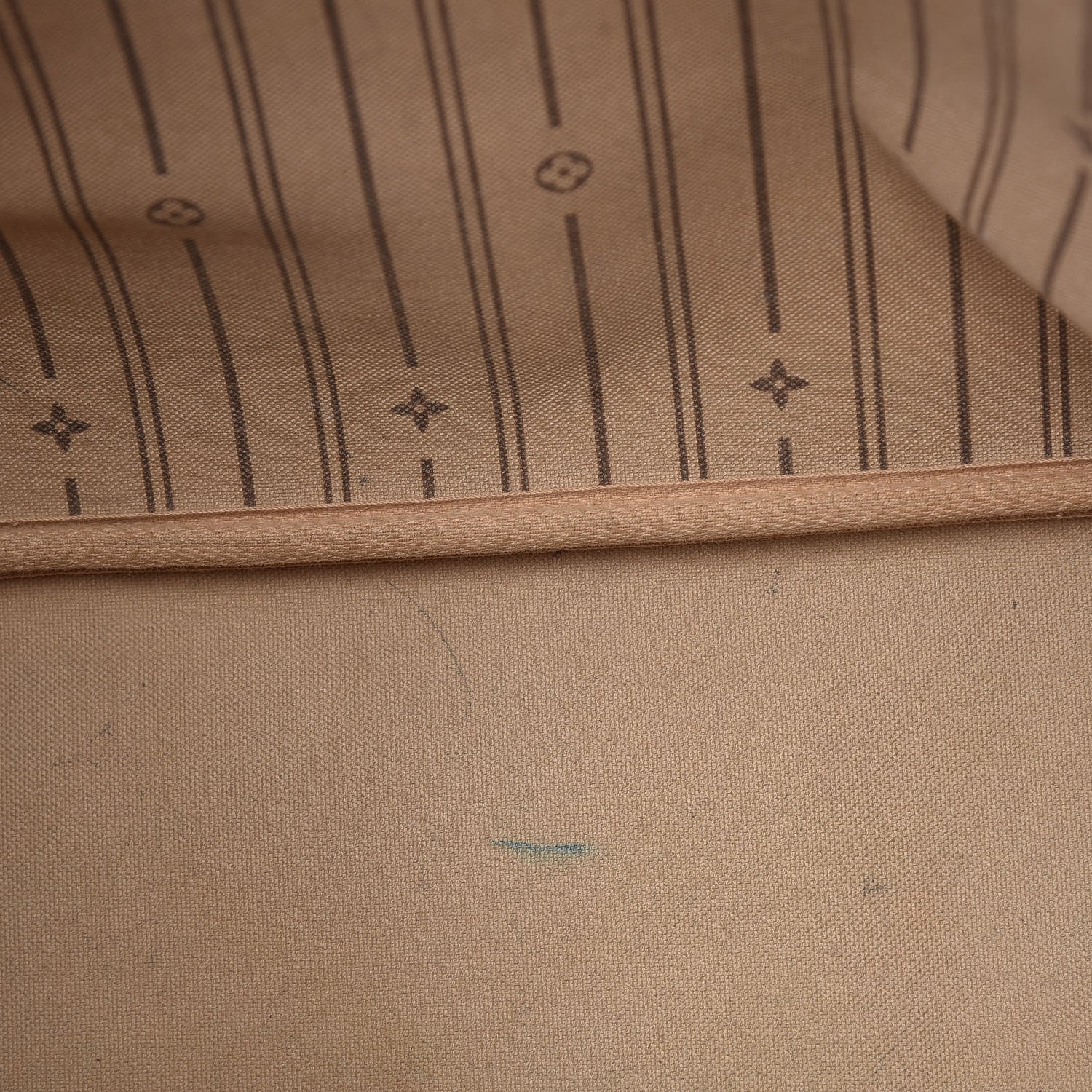 Louis Vuitton Monogram Neverfull MM 13 of 16
