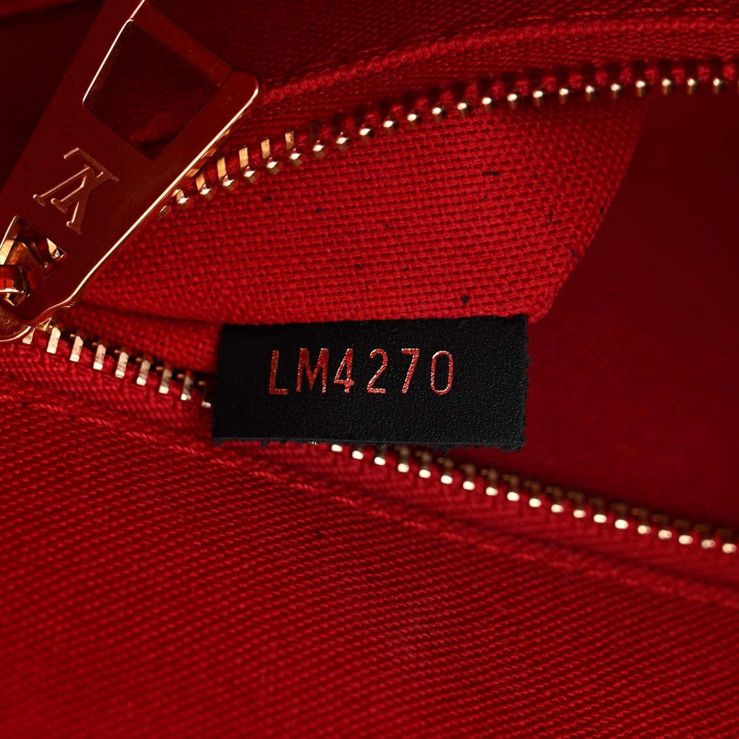 Reverse Monogram Giant Onthego MM