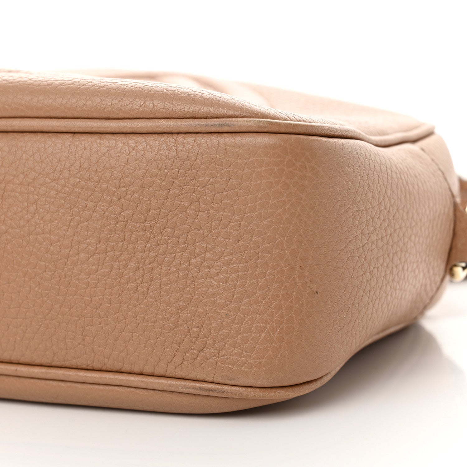 Gucci Pebbled Calfskin Small Soho Disco Bag Camelia 11 of 17